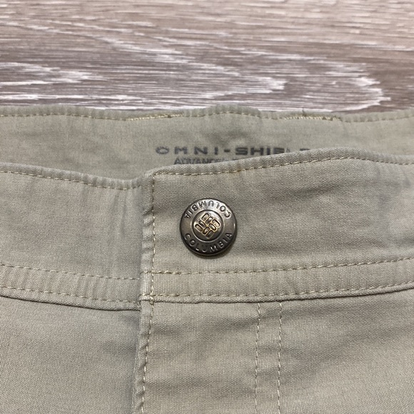 Columbia Men’s Omni Shield Shorts - Picture 3 of 8